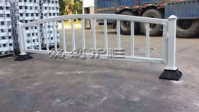 道路护栏
