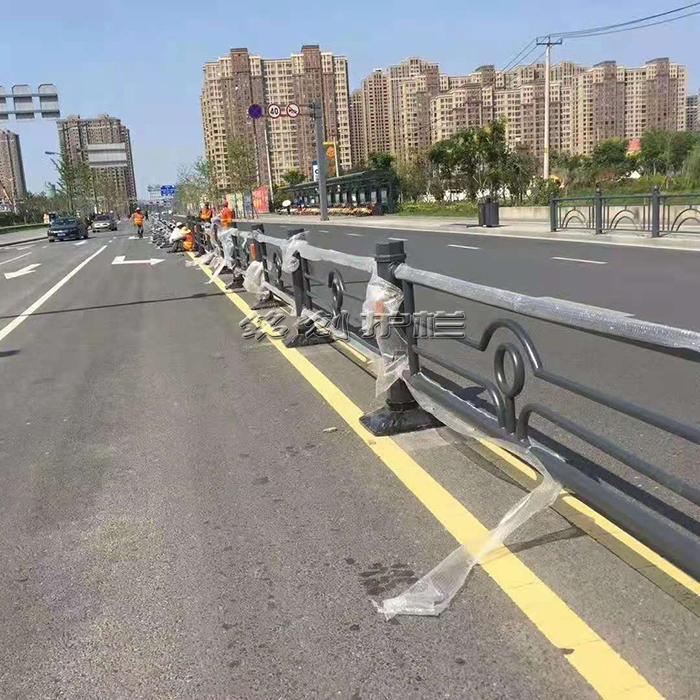 道路护栏